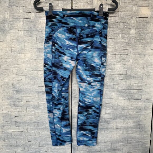 Lululemon Blue‎ Abstract Print High Rise Crop Leggings Pants Women's Size 4 - Picture 2 of 8